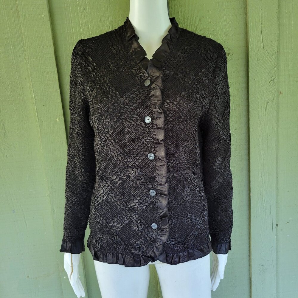 PLEATS COLLECTION Black Button Front Top Small S